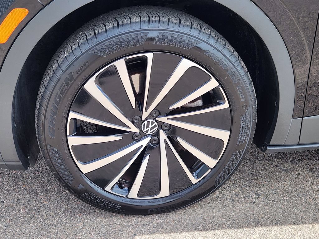 Certified 2023 Volkswagen ID.4 Pro S Plus AWD/4WD image 9
