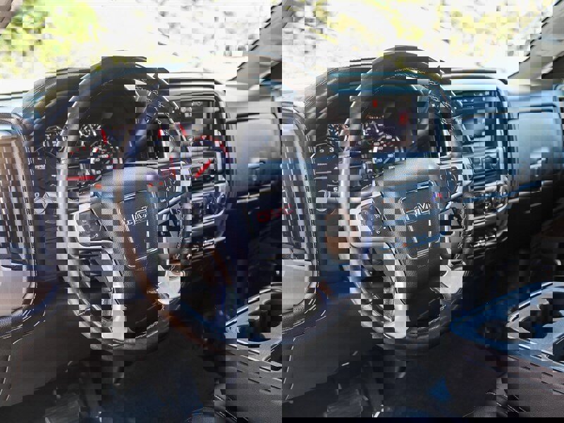 Used 2015 GMC Sierra 3500 SLT w/ Duramax Plus Package image 28