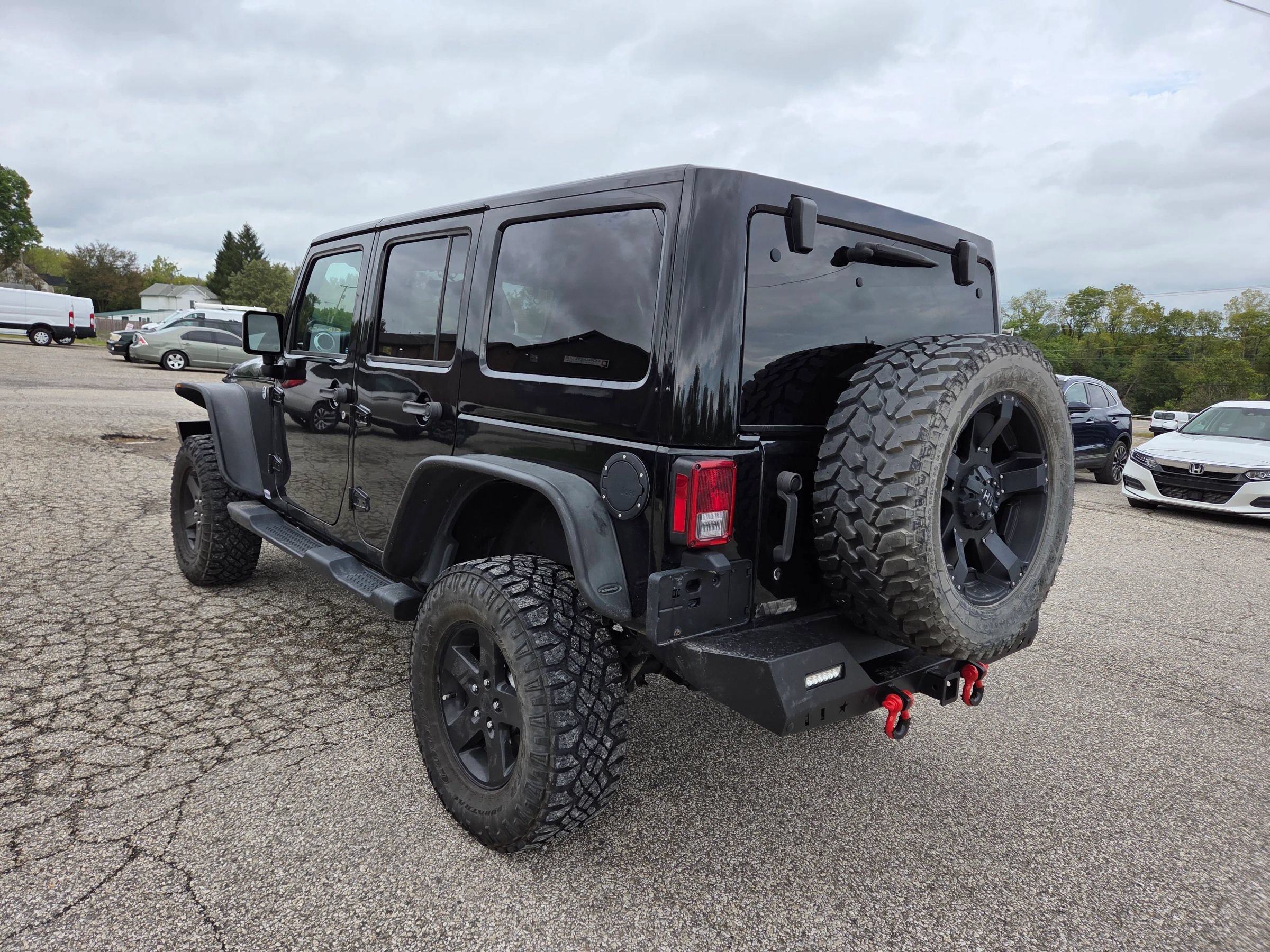 Used 2015 Jeep Wrangler Unlimited Sahara w/ Quick Order Package 24X AWD/4WD image 6