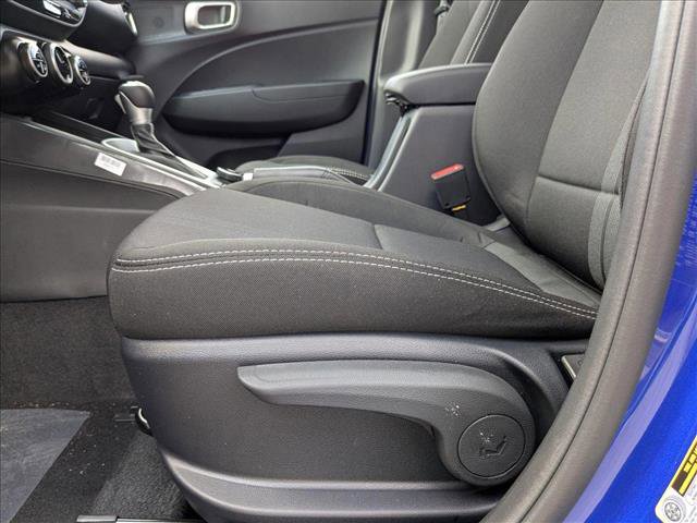 New 2025 Hyundai Venue SEL image 4