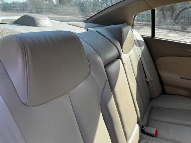 Used 2005 Nissan Altima 3.5 SE w/ (V01) Leather Pkg FWD image 19