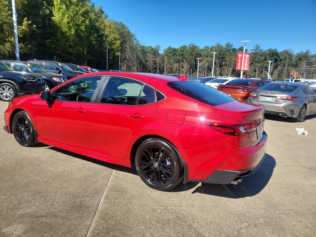Used 2026 Toyota Camry SE w/ Multimedia Upgrade Package FWD image 3