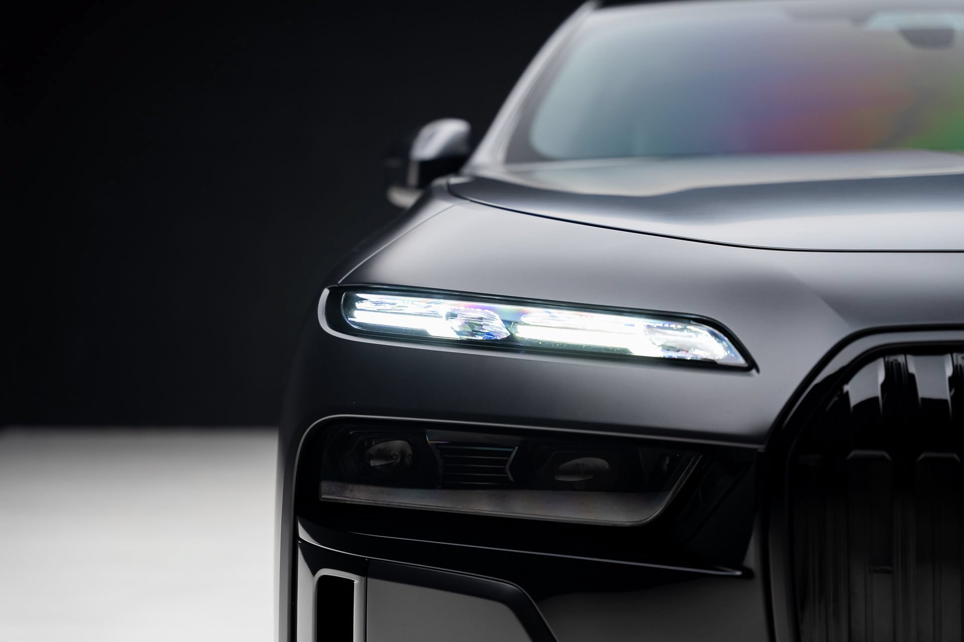 Used 2023 BMW i7 xDrive60 AWD/4WD image 9