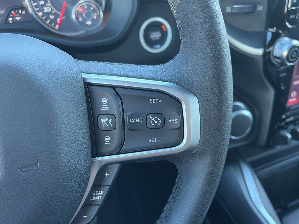 Used 2025 RAM 1500 Big Horn AWD/4WD image 18