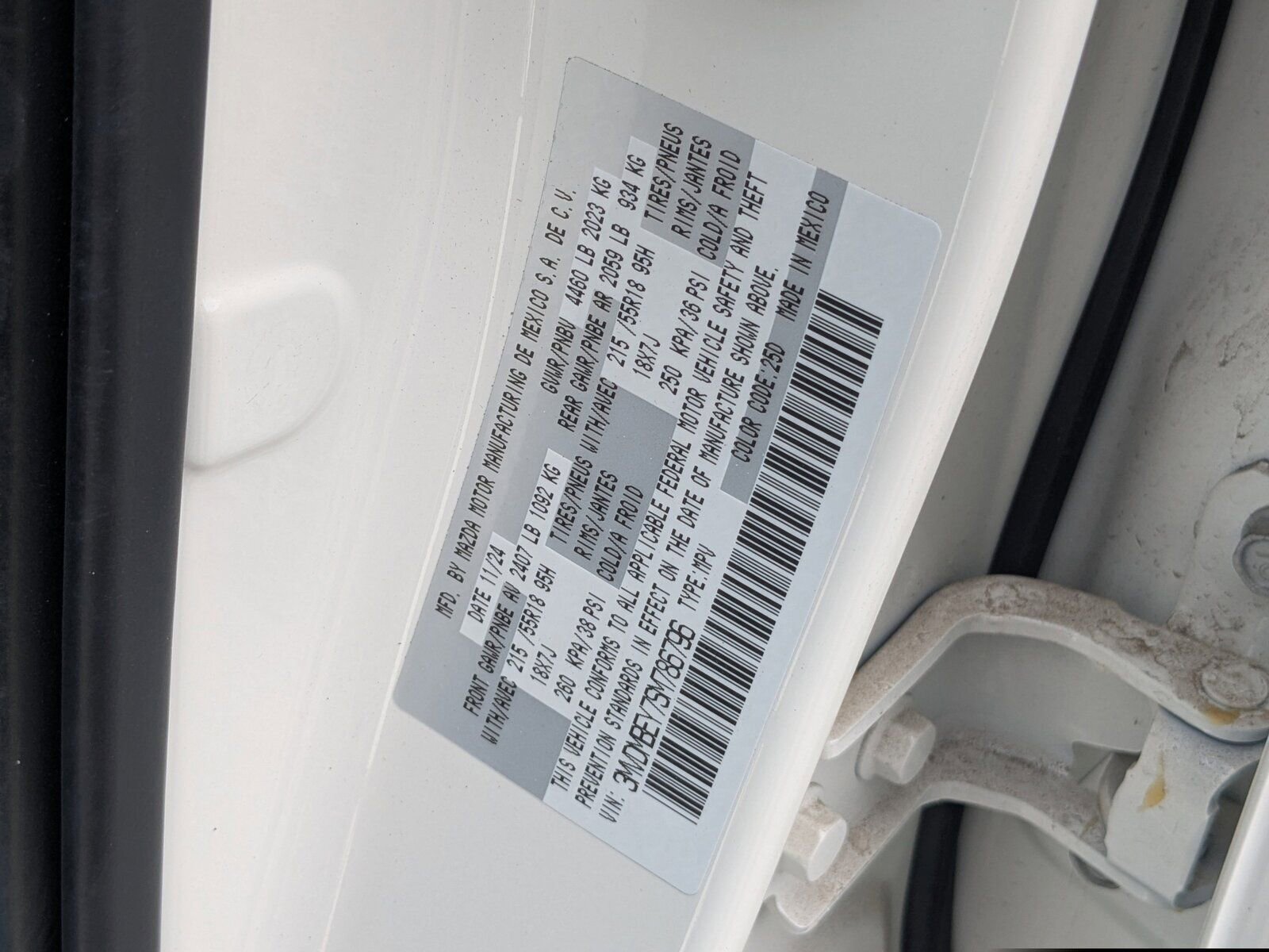 New 2025 MAZDA CX-30 2.5 Turbo w/ Premium Plus Pkg image 34