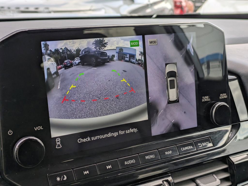 Used 2023 Nissan Pathfinder SL image 22