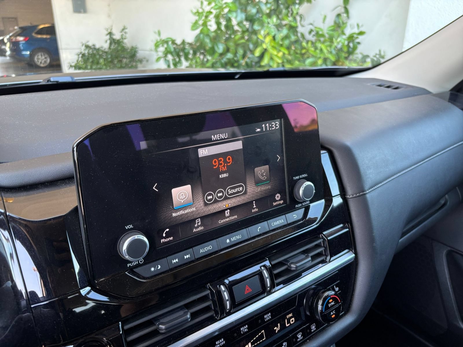 Used 2025 Nissan Pathfinder SV FWD image 20