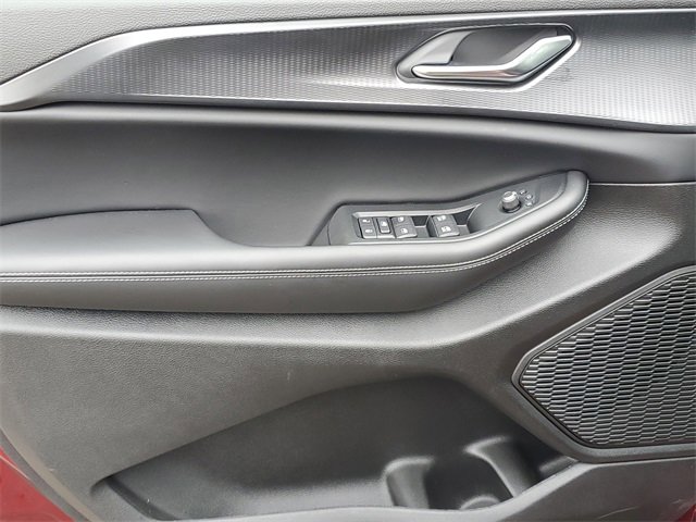 New 2025 Jeep Grand Cherokee L Altitude image 17