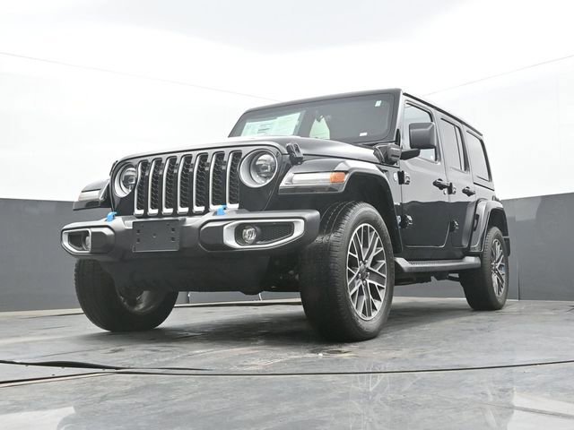 Used 2023 Jeep Wrangler Unlimited Sahara w/ Cold Weather Group AWD/4WD image 54