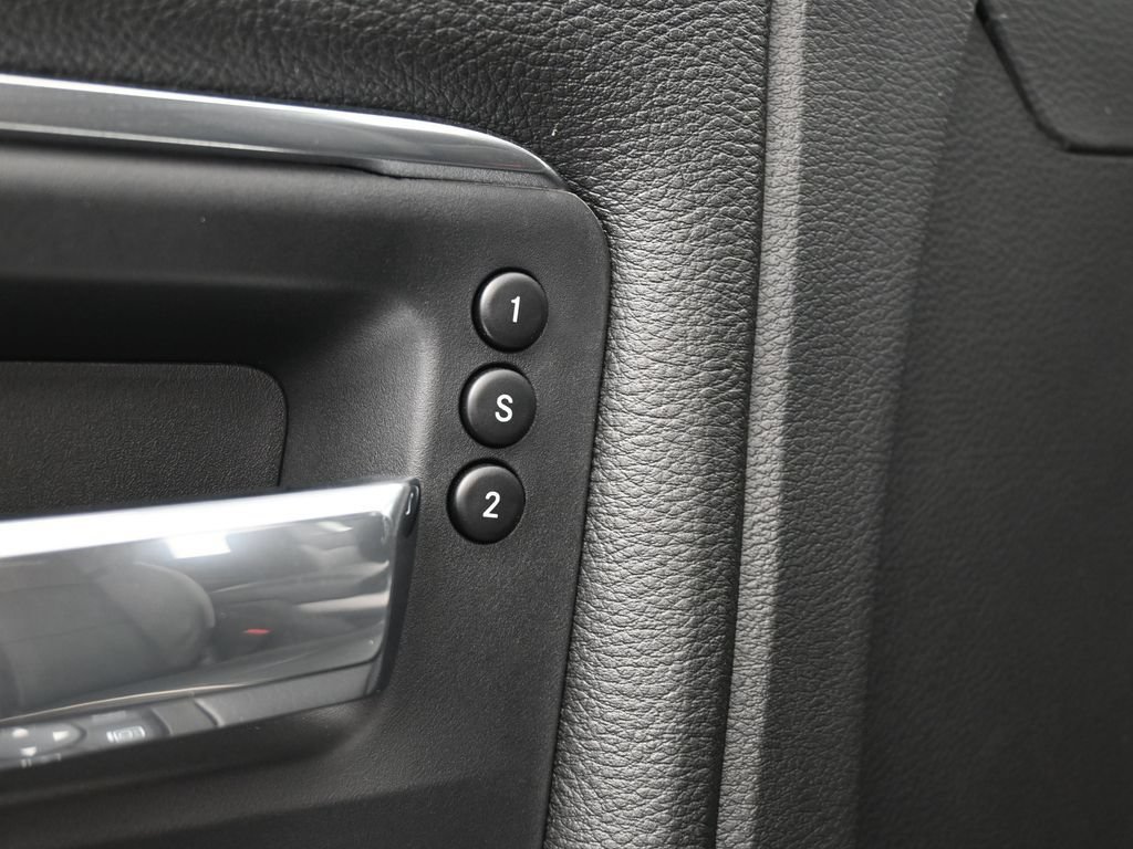 New 2026 RAM 2500 Laramie w/ Night Edition AWD/4WD image 17