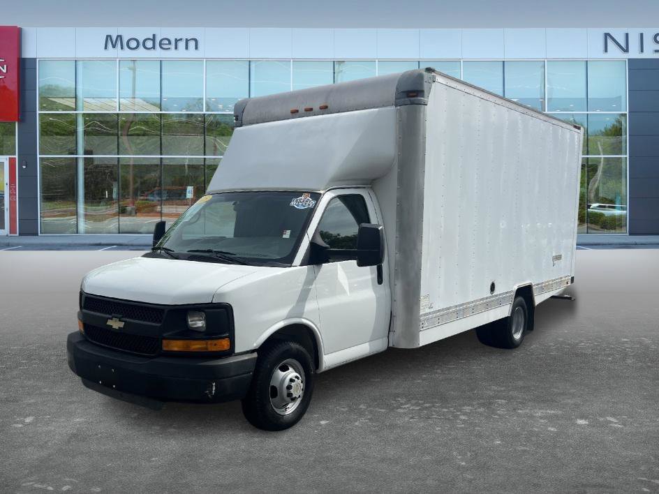 Used 2015 Chevrolet Express 3500 Extended image 1