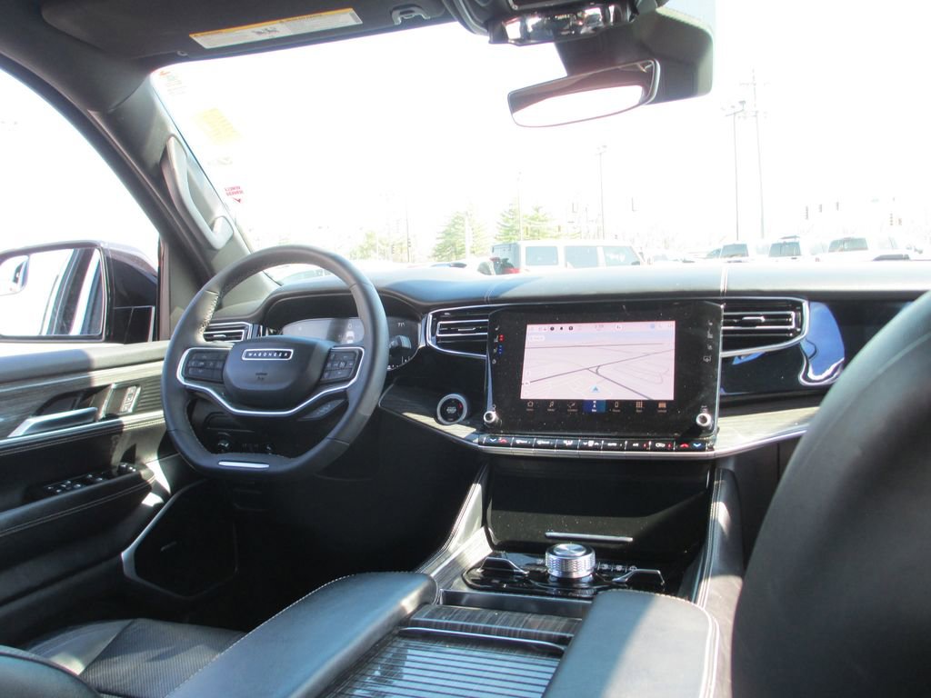 Used 2022 Jeep Wagoneer Series III image 28
