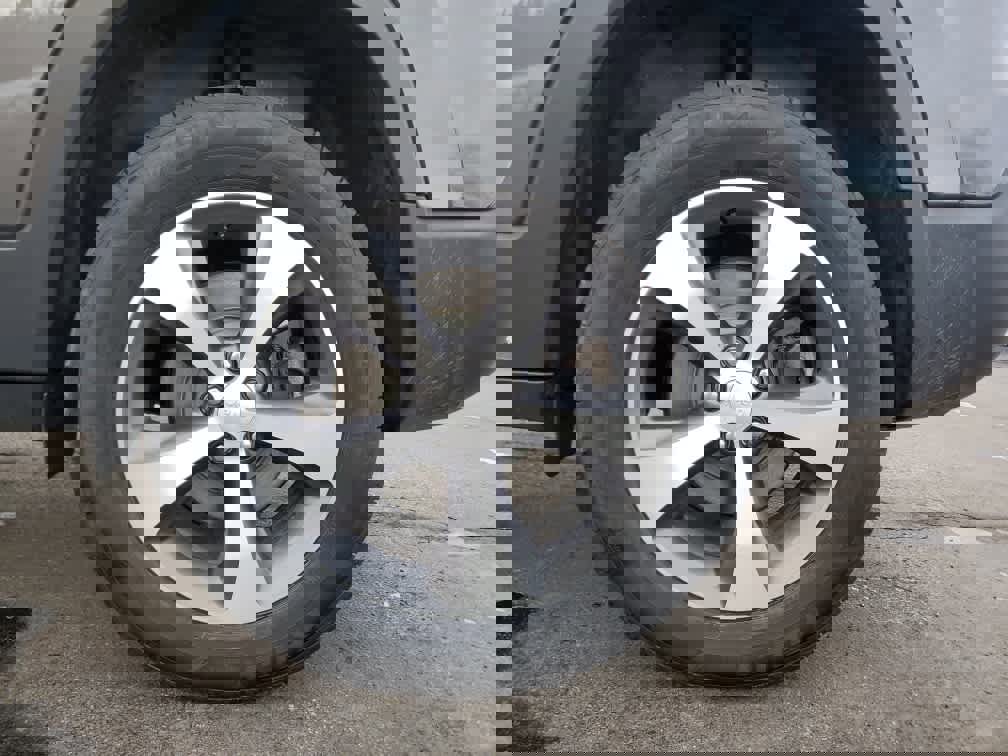 Used 2022 Jeep Cherokee Limited image 9