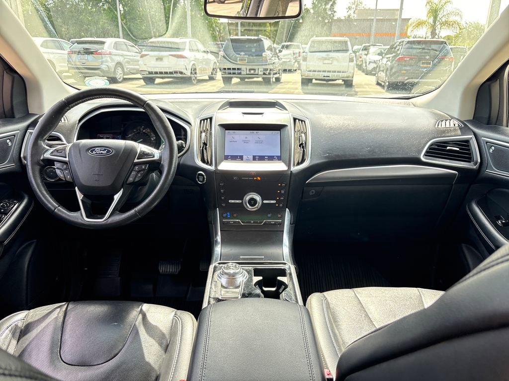 Used 2020 Ford Edge Titanium w/ Equipment Group 301A FWD image 7