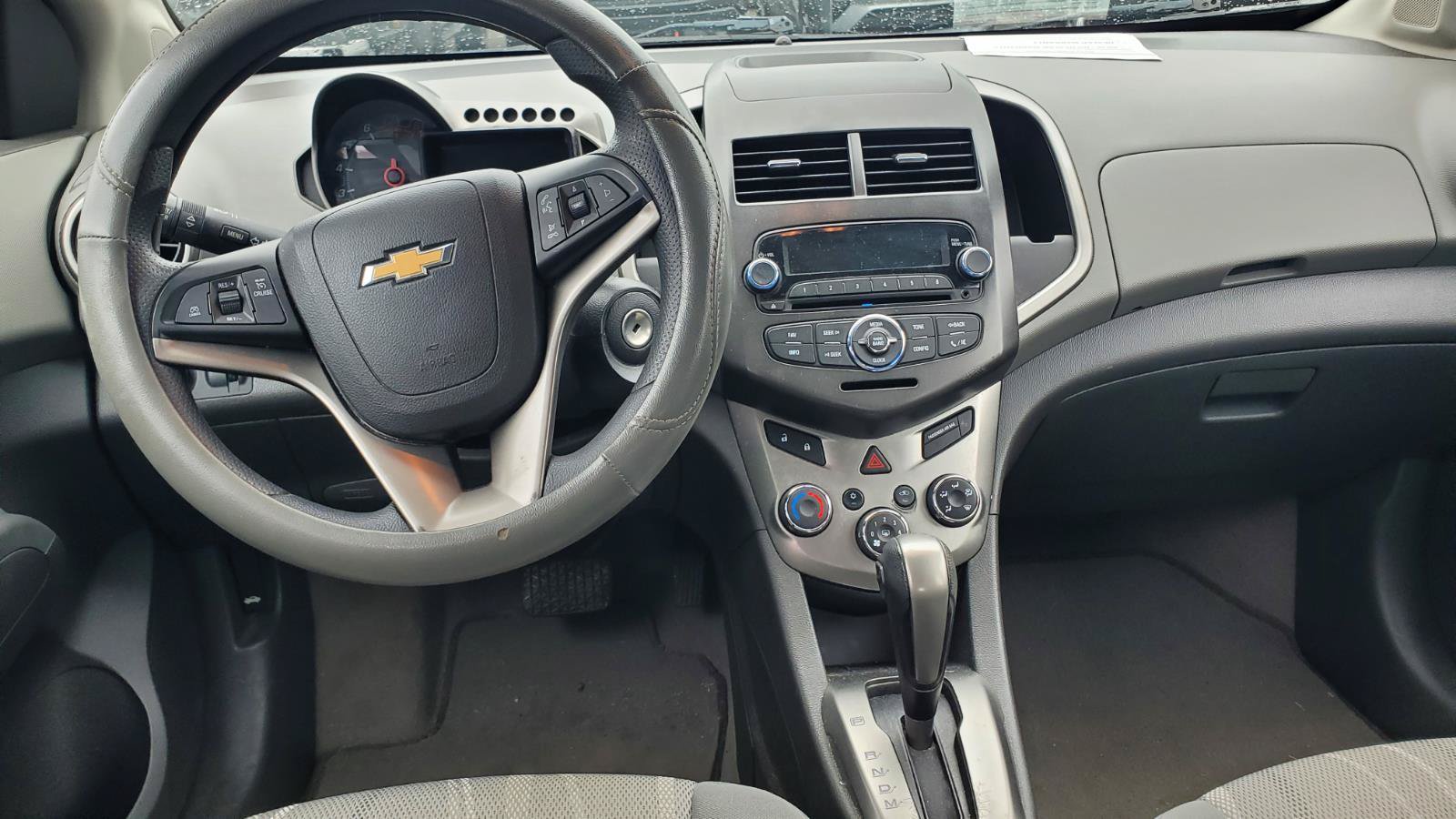 Used 2014 Chevrolet Sonic LT FWD image 7