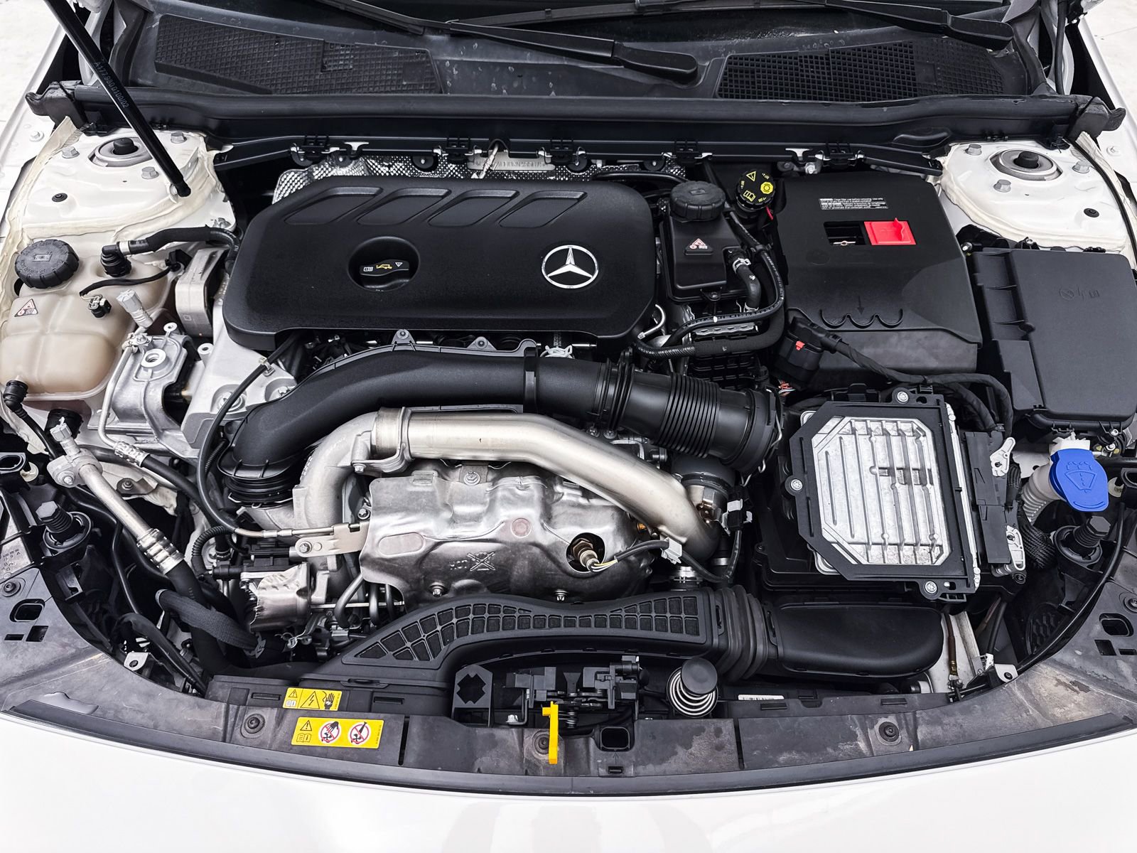 Used 2024 Mercedes-Benz CLA 250 4MATIC image 9