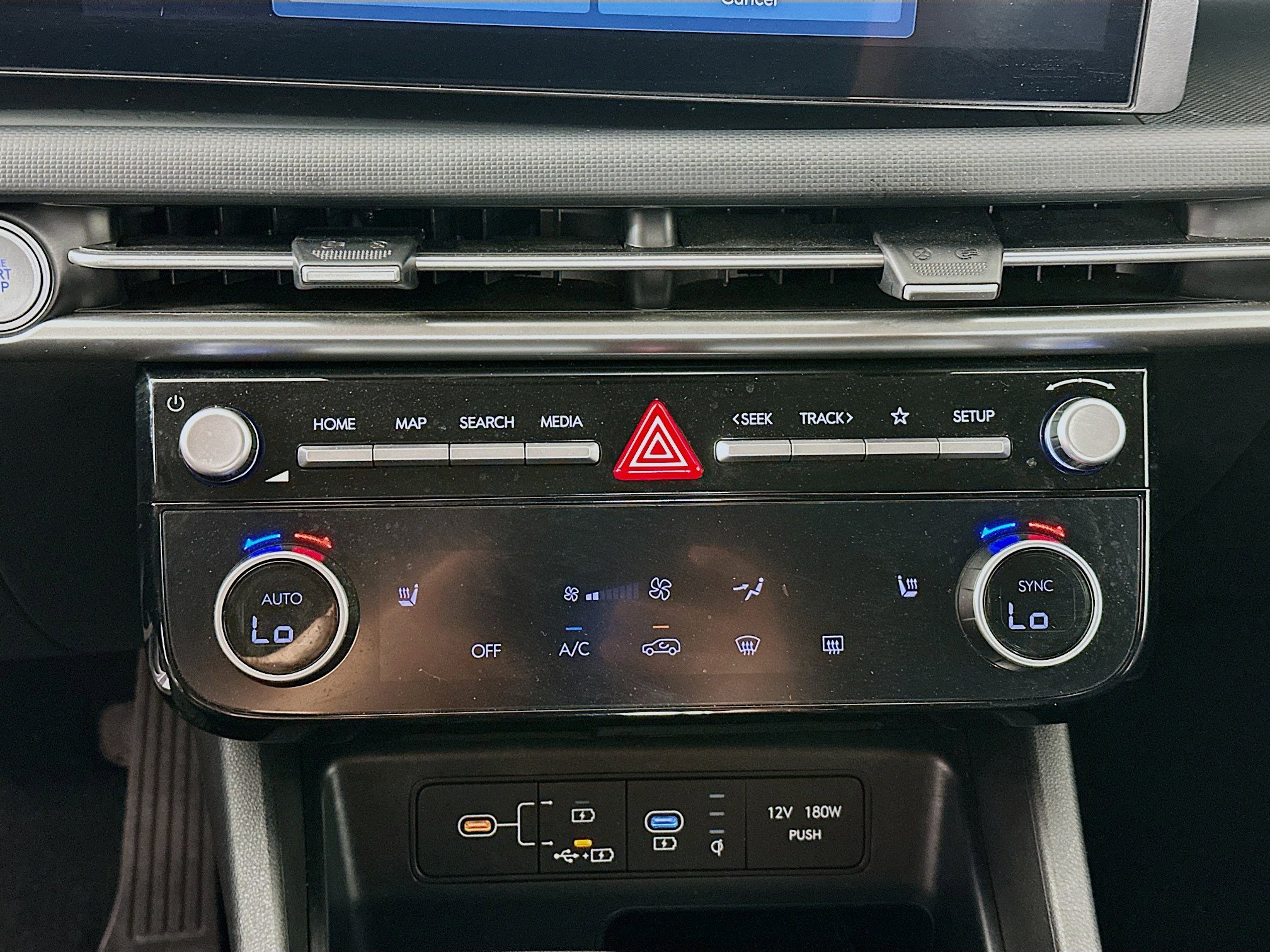 Used 2025 Hyundai Tucson SEL FWD image 24
