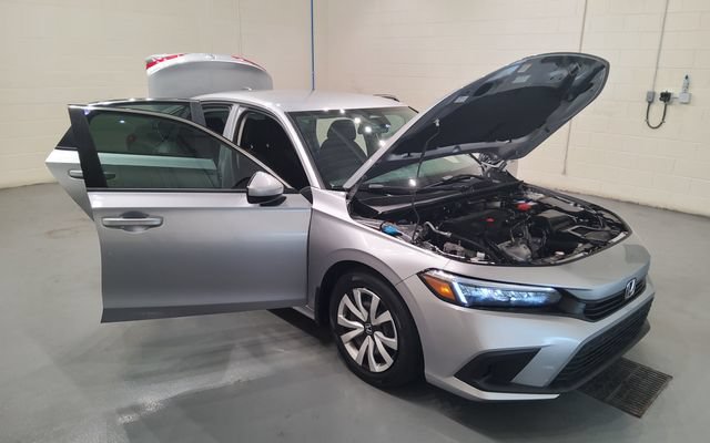 Used 2023 Honda Civic LX image 9