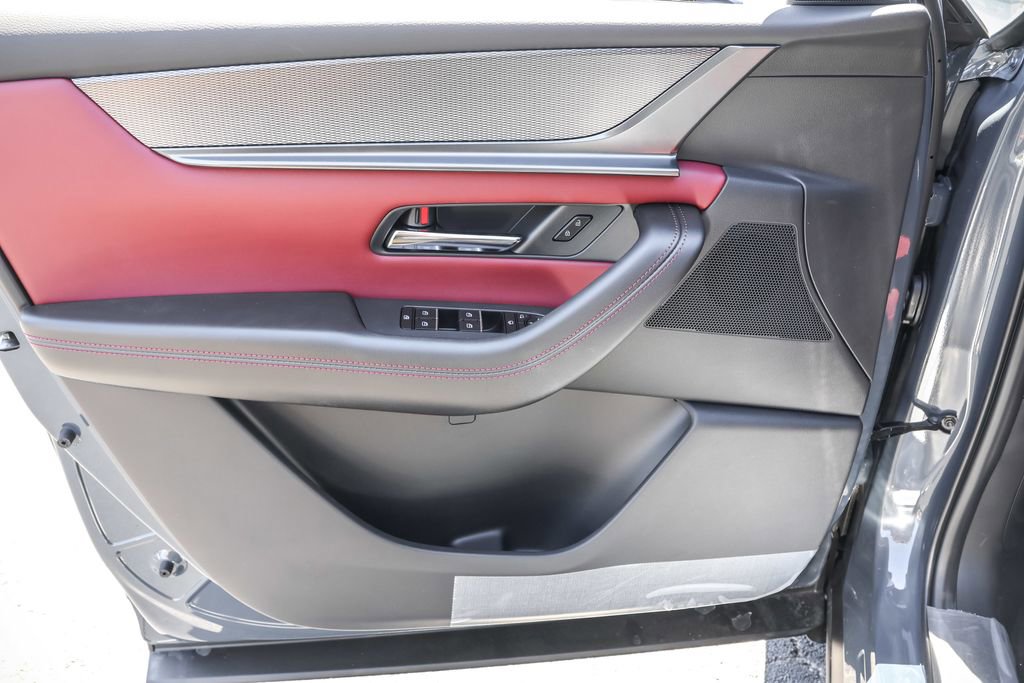 Used 2025 MAZDA CX-70 Plug-In Hybrid w/ Premium Plus image 28