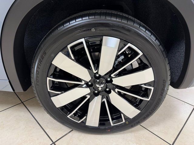 New 2026 Mitsubishi Outlander SEL image 29