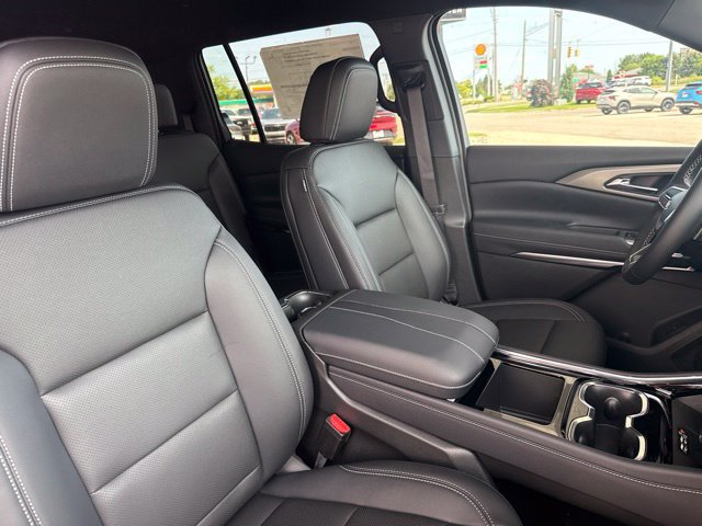 New 2026 Chevrolet Traverse LT w/ Driver Confidence Package AWD/4WD image 35