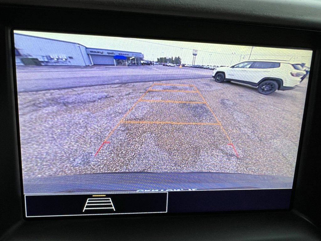 Used 2023 GMC Acadia SLE w/ Driver Convenience Package image 34