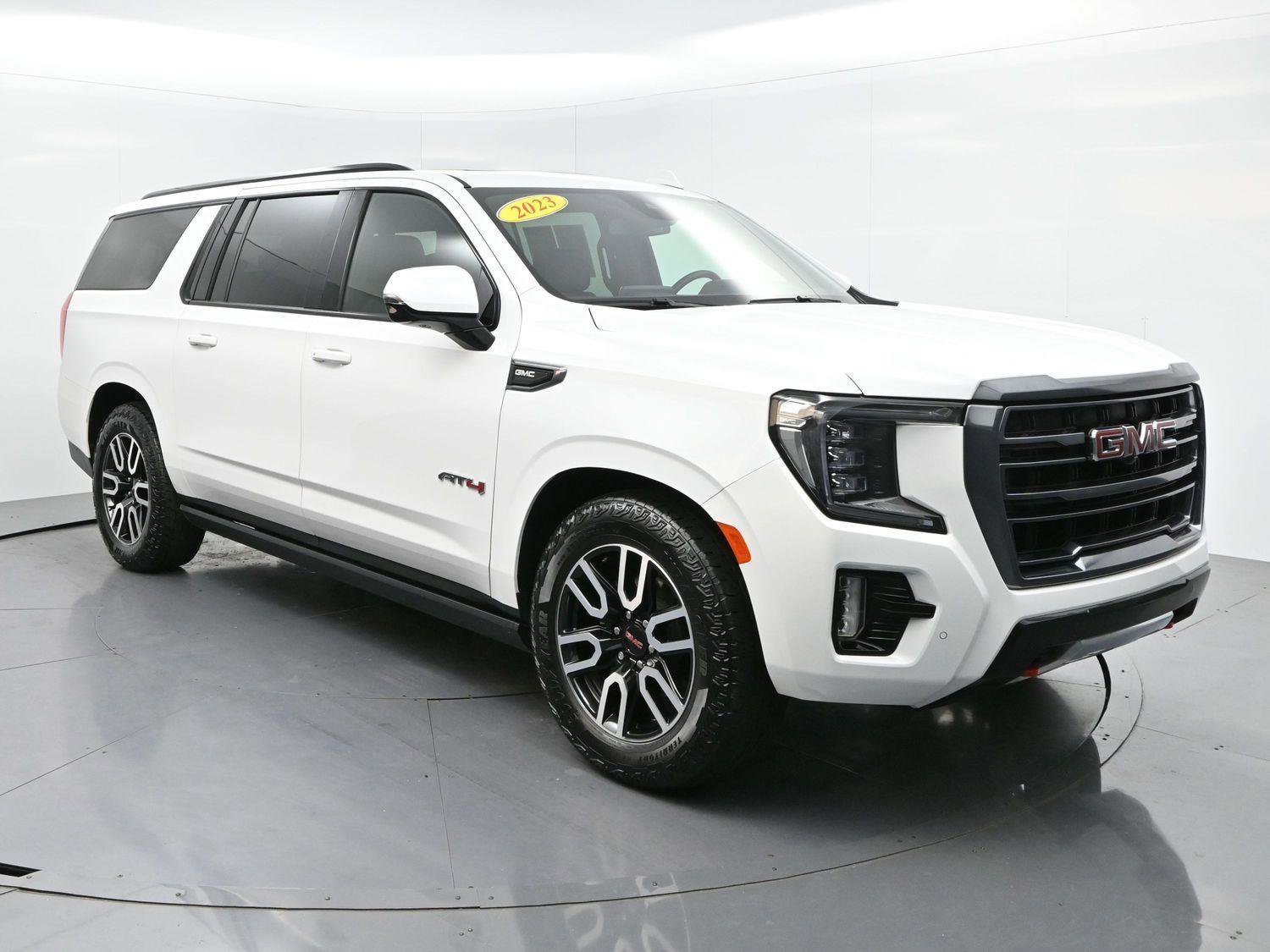 Used 2023 GMC Yukon XL AT4 w/ AT4 Premium Plus Package AWD/4WD image 2