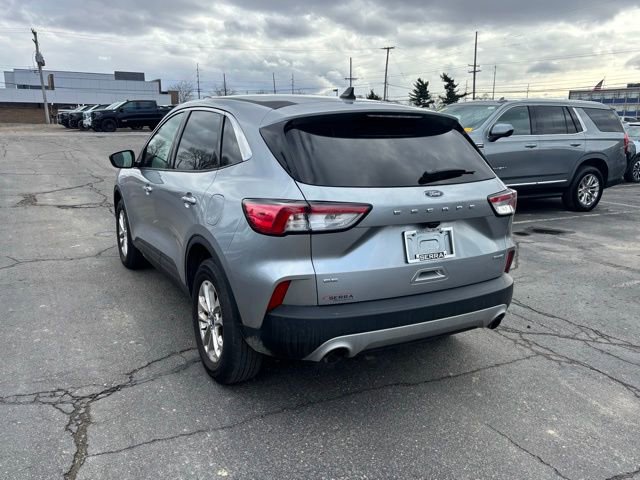 Used 2022 Ford Escape SE image 7