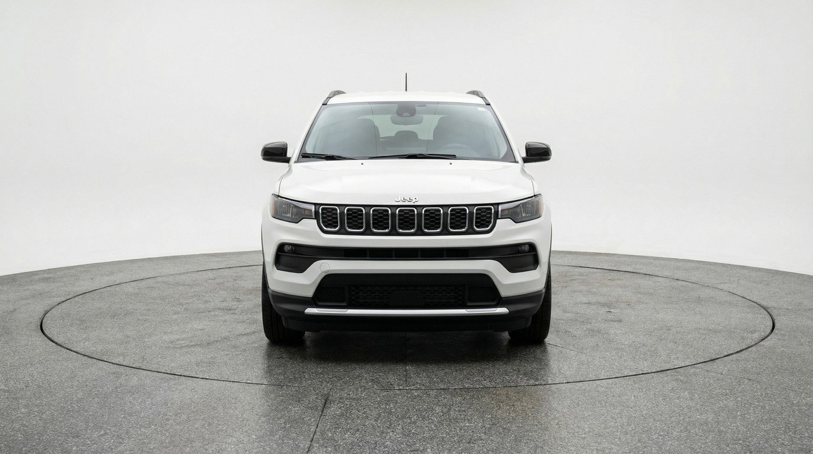 Used 2025 Jeep Compass Latitude AWD/4WD image 2