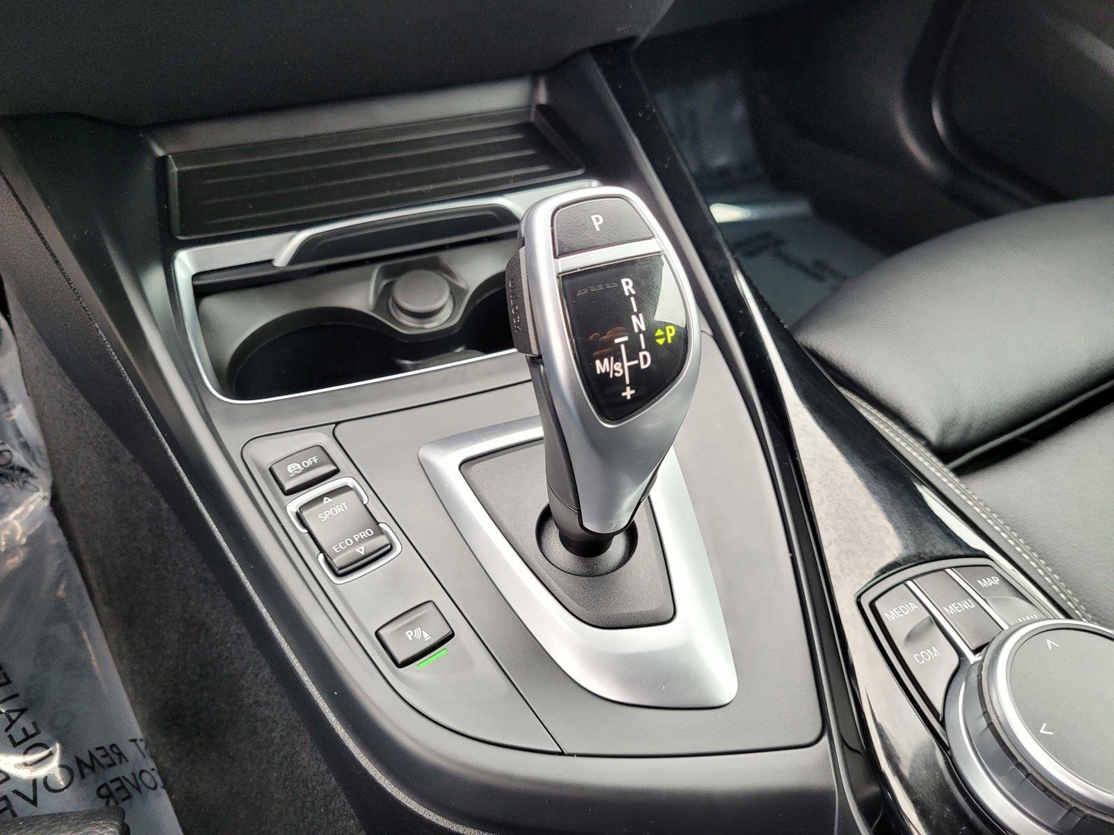 Used 2020 BMW 230i Coupe w/ Convenience Package RWD image 27