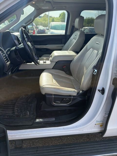 Used 2018 Ford Expedition Platinum AWD/4WD image 5
