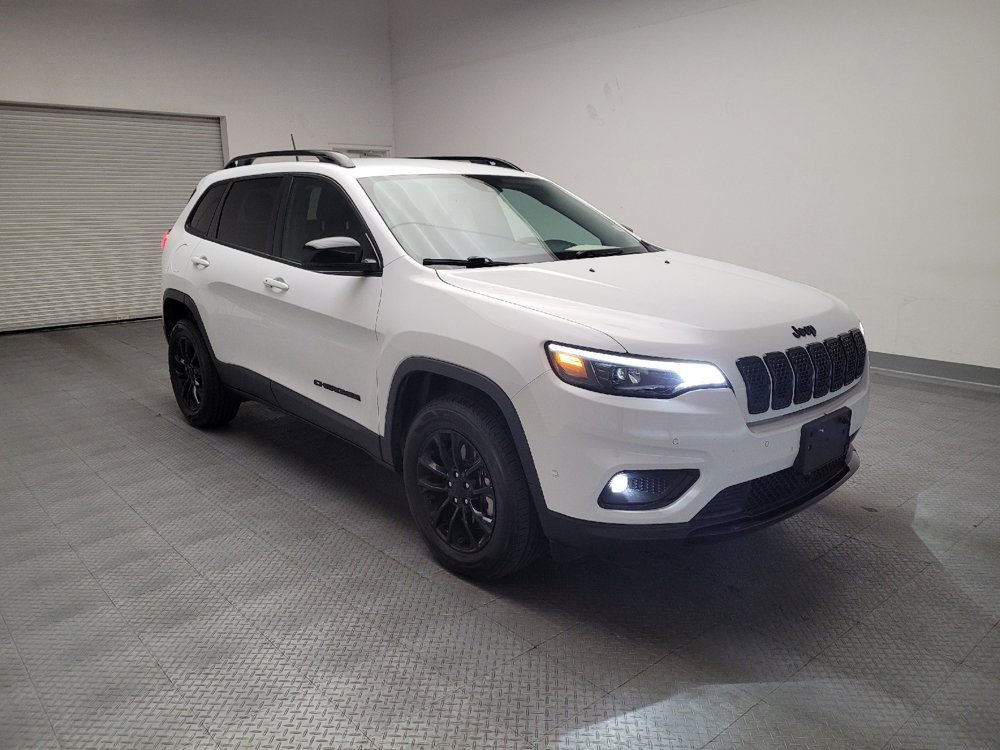 Used 2023 Jeep Cherokee Altitude Lux image 13