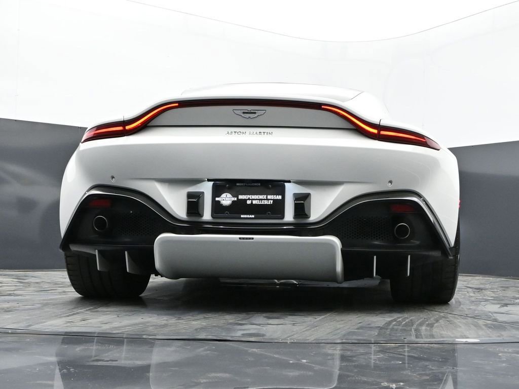 Used 2019 Aston Martin V8 Vantage Coupe image 45