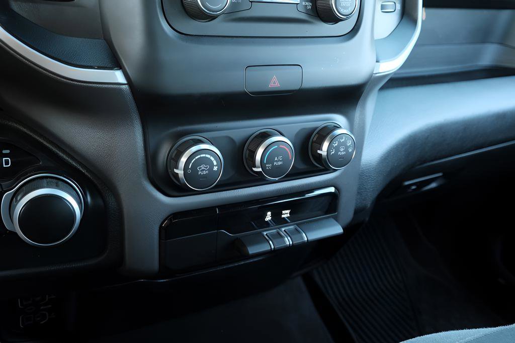 Used 2021 RAM 1500 Big Horn AWD/4WD image 16