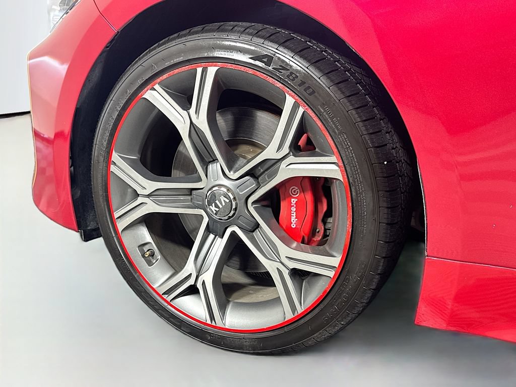 Used 2018 Kia Stinger GT2 RWD image 40