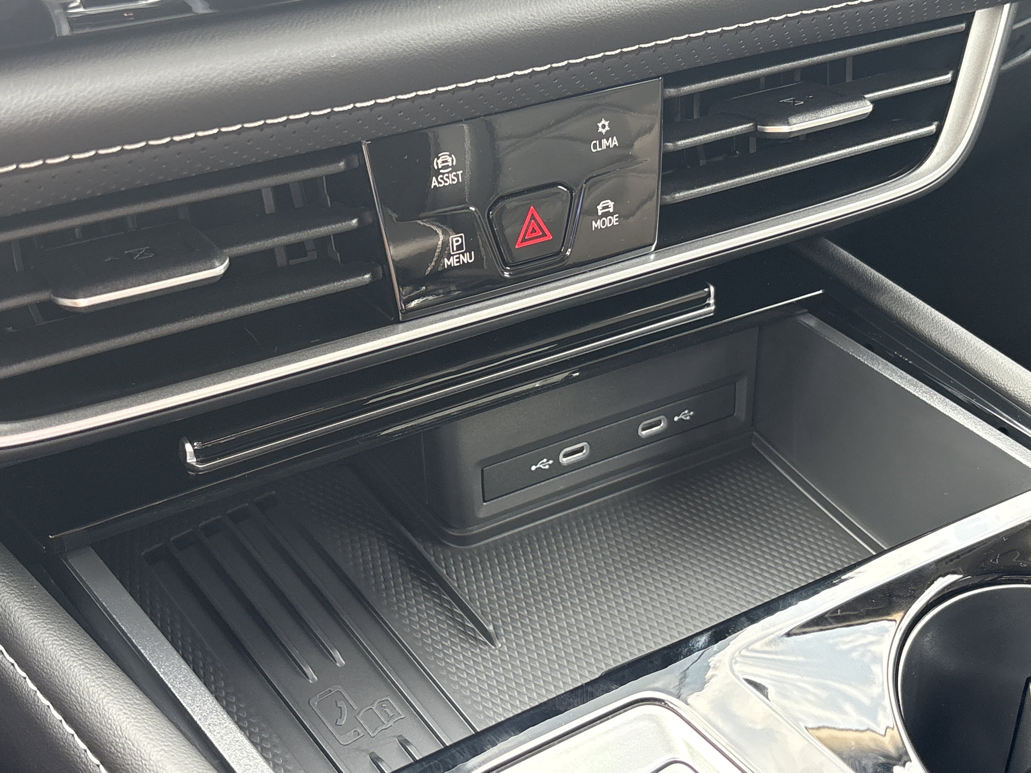 New 2026 Volkswagen Atlas SE image 20