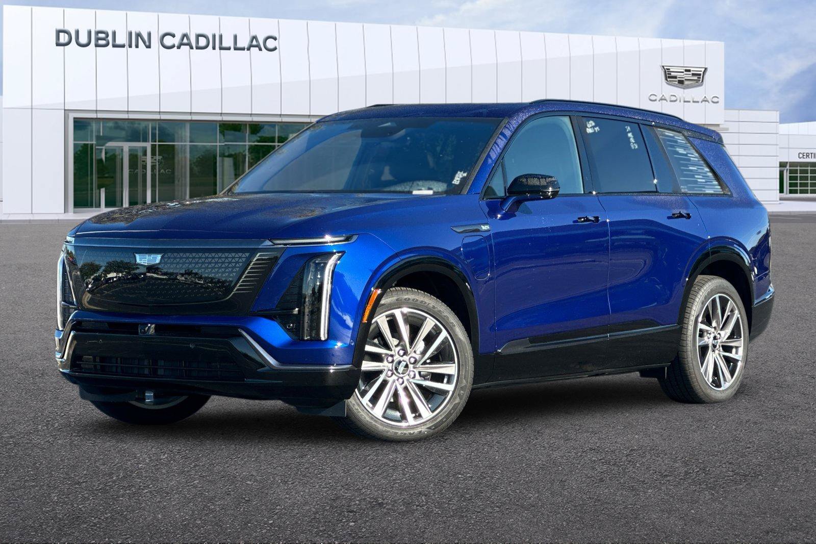 Certified 2026 Cadillac Vistiq Sport w/ LPO, Floor Liner Package AWD/4WD image 8