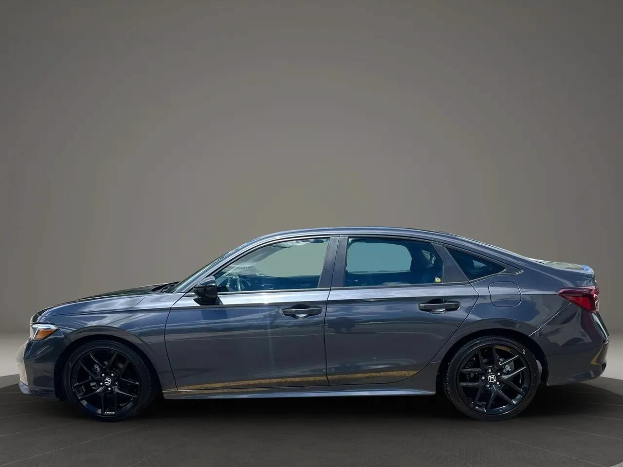 Used 2025 Honda Civic Sport image 8