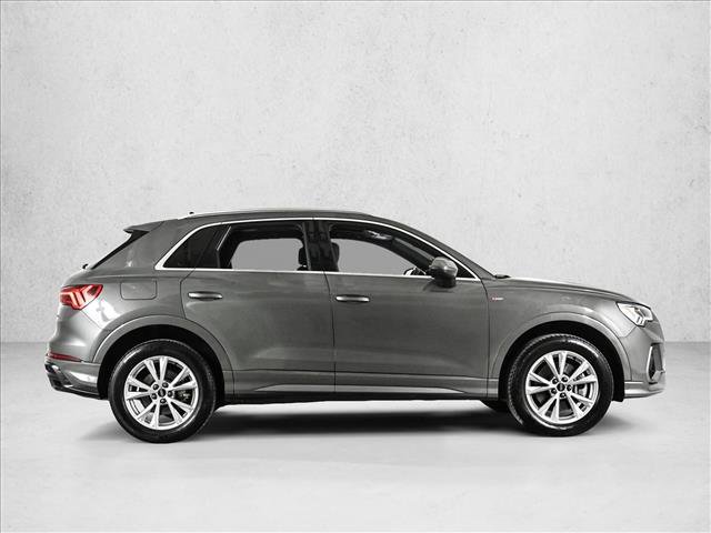 Used 2022 Audi Q3 2.0T Premium Plus image 4