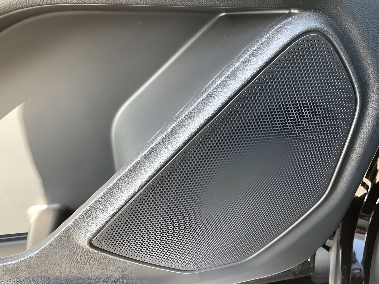 New 2026 Ford Explorer Active w/ Active Comfort Package image 20