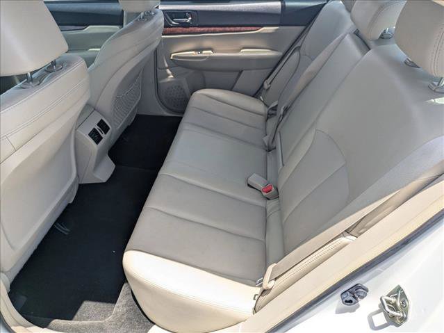 Used 2014 Subaru Legacy 2.5i Limited w/ Moonroof Package AWD/4WD image 18