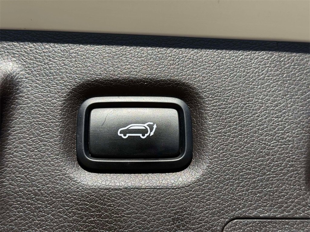 Used 2022 Hyundai Santa Fe Blue w/ Cargo Package image 18