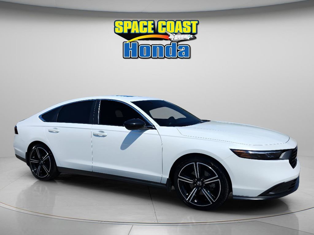 Used 2023 Honda Accord Sport image 12