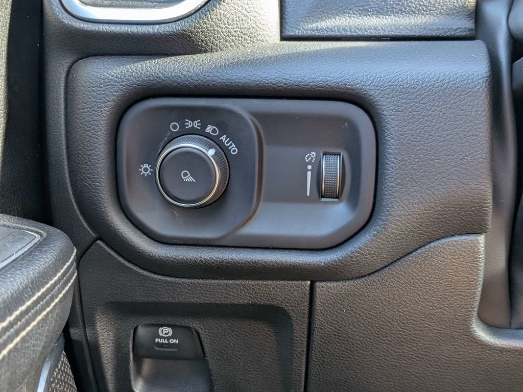 Used 2024 RAM 1500 Laramie RWD image 18