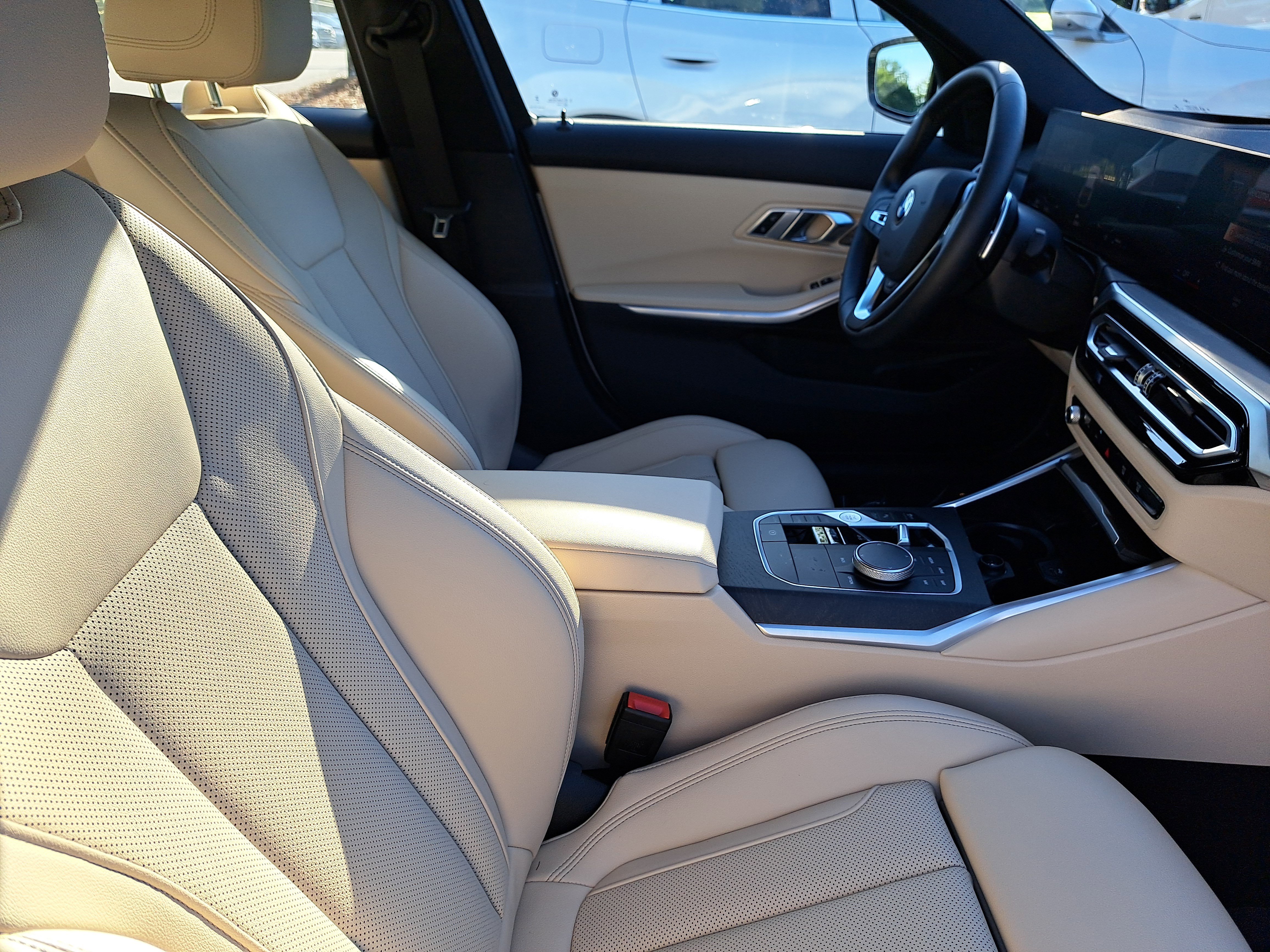 Certified 2023 BMW 330i Sedan w/ Premium Package RWD image 11
