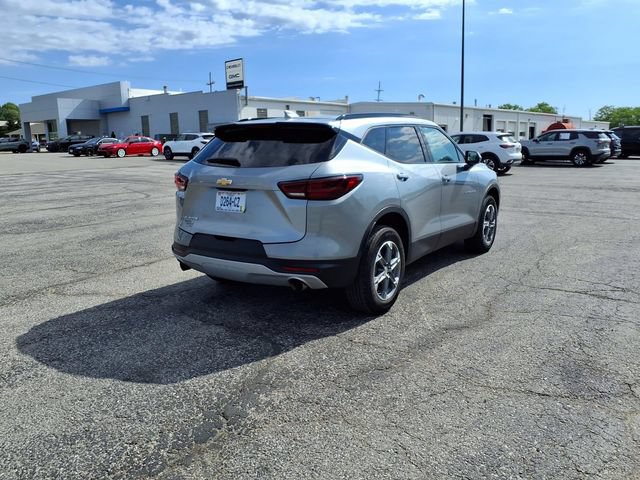 Used 2024 Chevrolet Blazer LT w/ Convenience Package FWD image 5