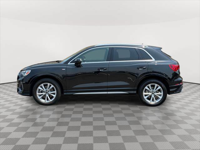Used 2023 Audi Q3 2.0T Premium w/ Convenience Package AWD/4WD image 4