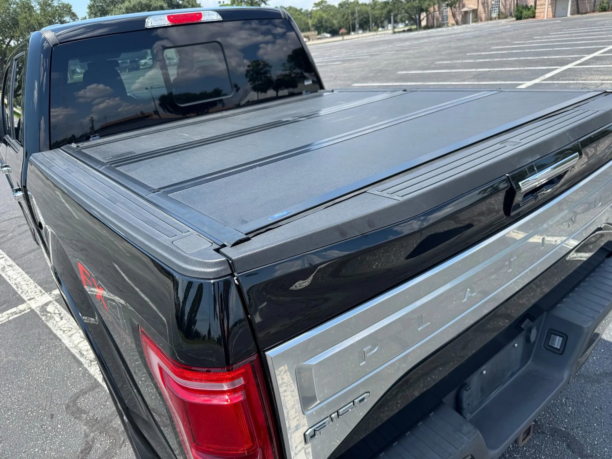 Used 2016 Ford F150 Platinum w/ Equipment Group 701A Luxury image 8