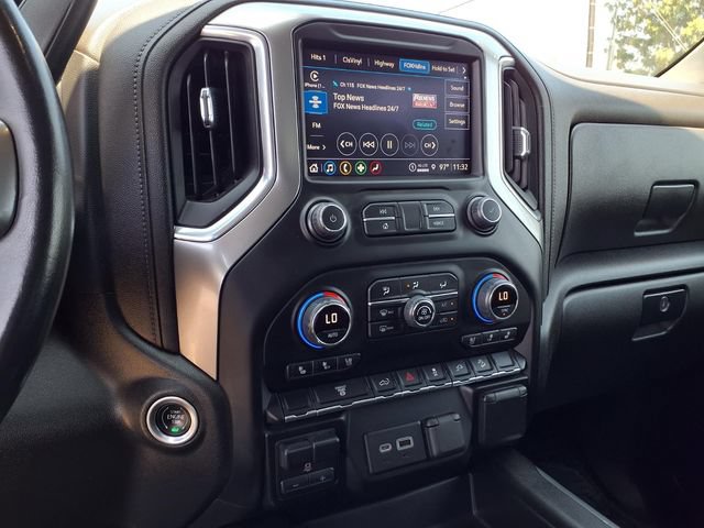 Used 2022 Chevrolet Silverado 2500 LTZ w/ LTZ Convenience Package AWD/4WD image 19