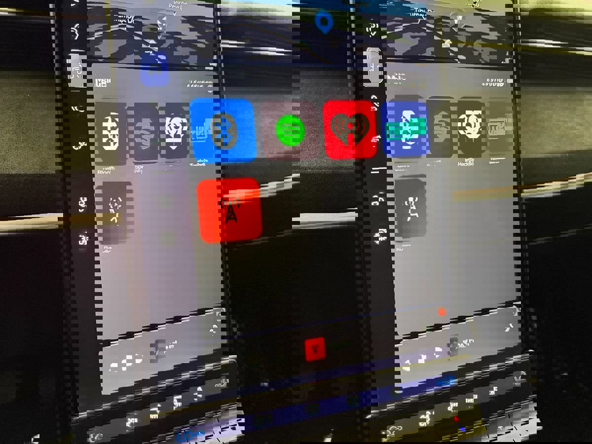 Used 2023 Fisker Ocean Extreme image 33